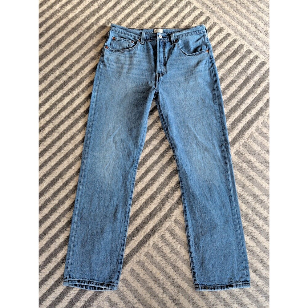 Levis Original 501 Straight Leg Button Fly Light Wash Women's Jeans Size 31